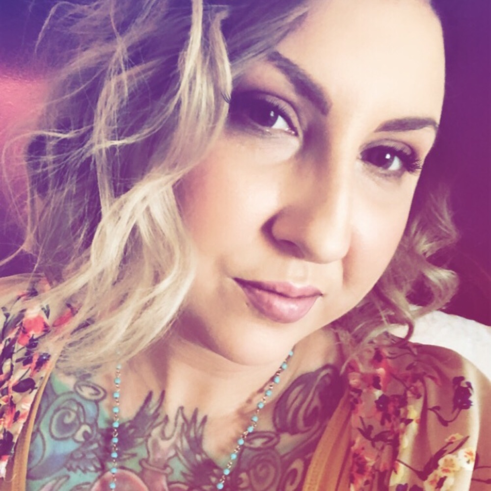 Meet your Posher, Nina